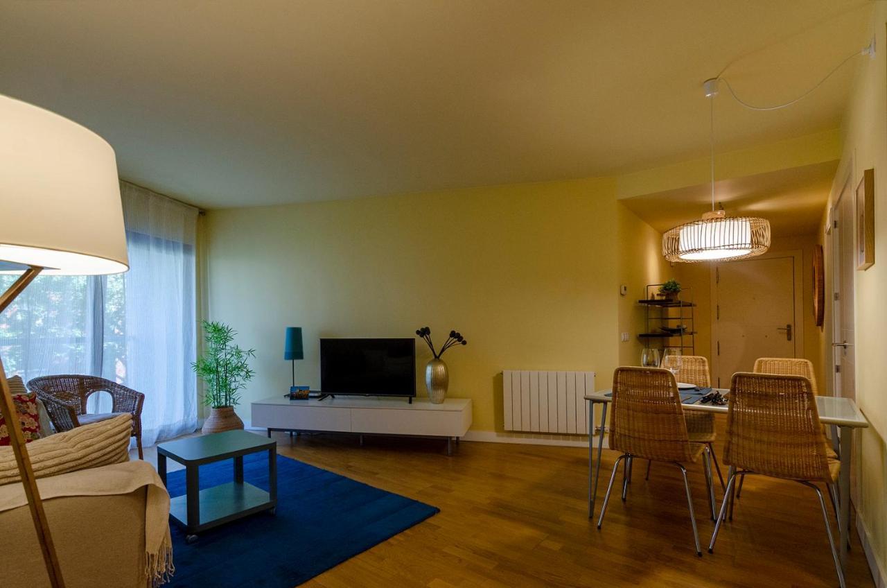 Devesa Park Apartment With Private Parking 赫罗纳 外观 照片